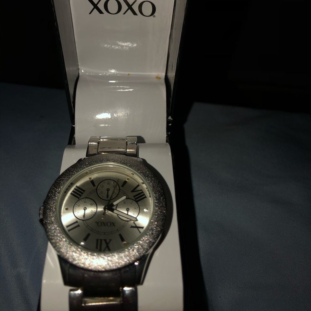 Xoxo watch🥳